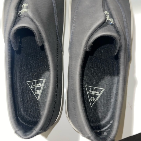 Dylan Huff like new shoes 6.5 - Picture 5 of 10